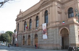 informazione di bergamo lombardia italia cittá teatro donizzetti monumento spettacoli